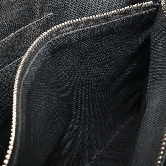 GUCCI Authentic Black Leather Shoulder Bag - Picture 10 of 10